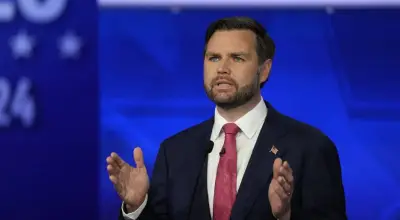 نائب الرئيس الأمريكي فانس يحذر إيران: فتح مضيق هرمز يتطلب خطوات تفاوضية أو مواجهة عسكرية