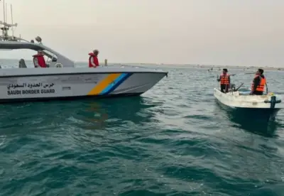 فرق حرس الحدود بمكة تنقذ مواطنين بنغلاديشيين عالقين في البحر الأحمر