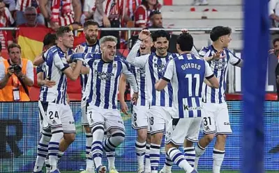 ريال سوسيداد يتوج بكأس ملك إسبانيا للمرة الرابعة بعد فوز درامي على أتلتيكو مدريد بركلات الترجيح