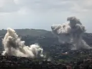 تواصل النزوح من جنوب لبنان وتحذير إسرائيلي لـ8 قرى مع استمرار الغارات