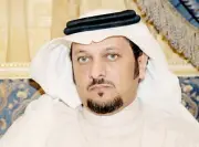 نايف الجهني يطرح حزمة فلسفية جديدة: من كارما الحب إلى الوجود في حبة رمل