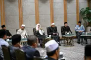 أمين عام رابطة العالم الإسلامي يلتقي كبار علماء ماليزيا في كوالالمبور لمناقشة القضايا الإسلامية