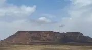 جبل طمية: معلم طبيعي بارز في القصيم يجمع بين الجمال والتراث والسياحة