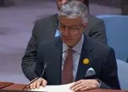 السعودية تدين الهجمات الإيرانية وتدعو لحماية مضيق هرمز