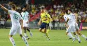 النصر يعزز صدارته بثنائية في شباك الأهلي بالدوري السعودي
