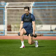 الأخدود يستضيف الفتح في نجران: فتحي الجبال يقود مغامرة الإنقاذ في دوري روشن