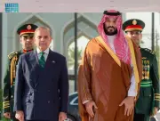 رئيس وزراء باكستان يدين الهجمات الإيرانية في اتصال هاتفي مع ولي العهد السعودي