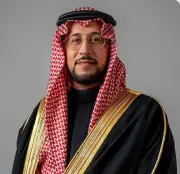 نائب أمير عسير يقدم التعازي لأسرة بن حمران في وفاة محمد بن حسين