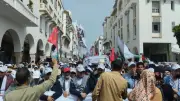 مسيرة حاشدة في الرباط تجدد المطالبة بدولة فلسطينية وتحرير الأسرى