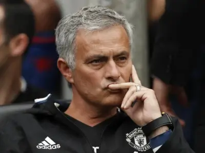 مورينيو يترقب انتخابات ريال مدريد وبيريز ينفي الاتصال به