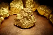 بضغط التضخم.. الذهب يتراجع 0.3% قرب 4600 دولار