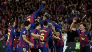 برشلونة يحسم لقب الدوري الإسباني للمرة 29 بفوز على ريال مدريد