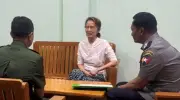 ميانمار: نقل أونغ سان سو تشي إلى الإقامة الجبرية بعد 5 سنوات من اعتقالها