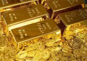 تراجع طفيف في أسعار الذهب وسط مخاوف التضخم وتأثيرها على السياسة النقدية الأمريكية