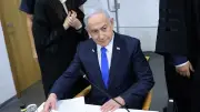 صفقة نتنياهو.. الإقرار بالذنب مقابل العفو في قضايا الفساد