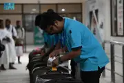 مبادرة 'طريق مكة' ترميز أمتعة الحجاج إلكترونيًا في مطار دكا