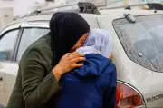 غارات إسرائيلية تقتل ثلاثة فلسطينيين بينهم طفل في غزة