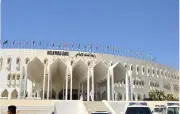 رابطة العالم الإسلامي تدين هجوم مطار الخرطوم وتدعو لوقف الانتهاكات