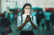 ديزني تستخدم التعرف على الوجوه كتذاكر دخول وتثير جدلا حول الخصوصية