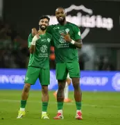 توني يعادل رقم سيموس التهديفي ويصبح ثاني هدافي الأهلي تاريخياً