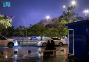 أمطار غزيرة تضرب عسير وتكسي مرتفعاتها بالضباب وتمنحها جمالاً استثنائياً
