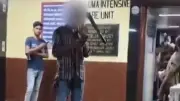شاب يسير بـ