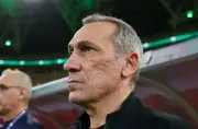 دونيس لـ