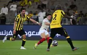 الاتحاد يفوز على ضمك بهدفين لهدف في دوري روشن