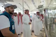 محافظ هيئة الاتصالات يتفقد جاهزية البنية الرقمية في مطار الملك عبدالعزيز