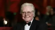 حسين فهمي شخصية العام السينمائية العربية في مهرجان كان