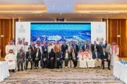 السفير السعودي يعلن حزمة مشاريع صحية ويؤكد قرب تشغيل مدينة الملك سلمان الطبية