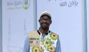 مبادرة طريق مكة تيسر رحلة الحج لحاج من كوت ديفوار