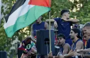 سانشيز يدافع عن لامين يامال بعد هجوم وزير الدفاع الإسرائيلي