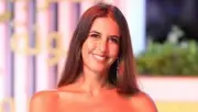 ماكرون يغني ويضحك مع فنانة مصرية على كورنيش الإسكندرية