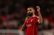 ليفربول يودع محمد صلاح بغلاف مجلته الرسمية بعنوان 