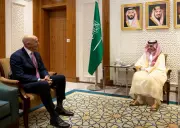وزير الخارجية السعودي يستقبل المبعوث الأمريكي لسورية