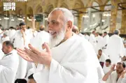 ابتسامات الحجاج في المسجد الحرام تجسد السكينة والامتنان في موسم الحج