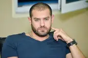عمرو يوسف يرفض لقب 
