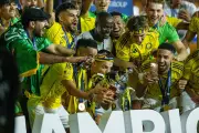 بصمة النصر العالمية: رونالدو يبكي فرحاً والجماهير تهنئه