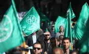 خلافات الإخوان تمتد إلى ساحات القضاء في أفريقيا وسط انقسام حاد