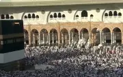 ضيوف الرحمن يختتمون مناسك الحج بطواف الوداع في أجواء روحانية