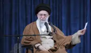 إيران تستعد لجنازة 
