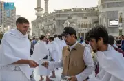 إصدار تأشيرات العمرة يبدأ اليوم وتطبيق نسك للتصاريح غداً