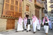 محافظ الطائف يتفقد المنطقة التاريخية ويؤكد تطوير مقوماتها السياحية والتراثية