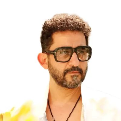 أحمد حلمي يكثف تصوير «حدوتة» في مدينة الإنتاج الإعلامي لسباق الصيف
