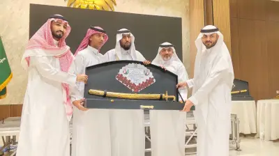مدرسة البيسري تكرم متقاعديها في حفل وفاء وتقدير