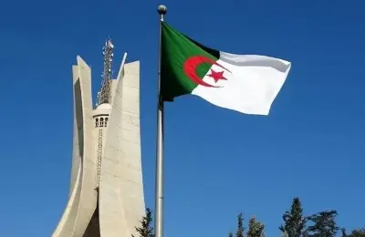 الجزائر تستعيد مخطوطة فلكية نادرة من مزاد بباريس