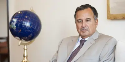 مجلس الجامعة العربية يشكر أبو الغيط ويعين نبيل فهمي أميناً عاماً