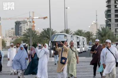 المدينة المنورة تستقبل حجاجاً من العالم لزيارة معالمها الإسلامية والتاريخية