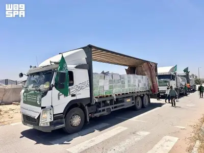 قافلة إغاثية سعودية جديدة تصل غزة ضمن الحملة الشعبية